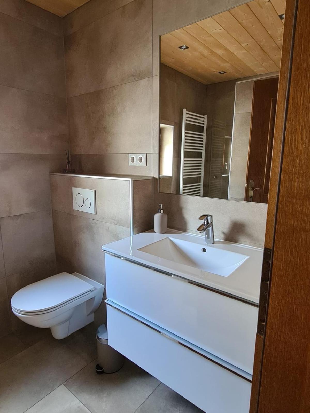 Apartment Huter Jerzens Luaran gambar